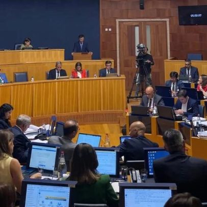 Parlamento da Madeira rejeita votos de protesto sobre venda do hospital do Funchal