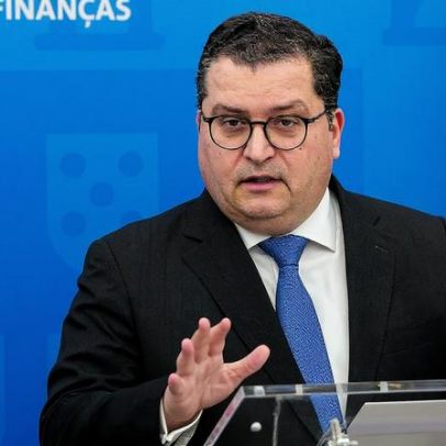 Governo trava o regresso ao défice