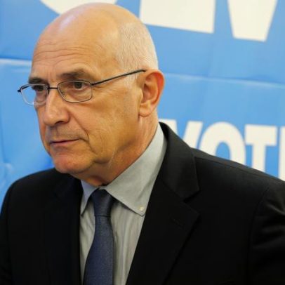 Passos critica reforma do Estado com PowerPoints e exige estudo prévio