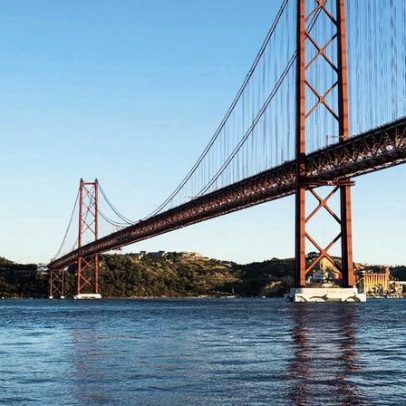 Acesso da Ponte 25 de Abril para a A5 volta a ser cortado
