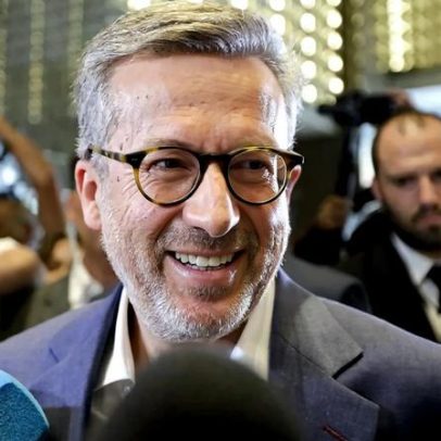 Carlos Moedas conquista maioria absoluta com vereadora que se desfilou do Chega