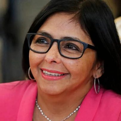 Líder interina promete Venezuela mais democrática após lei de amnistia