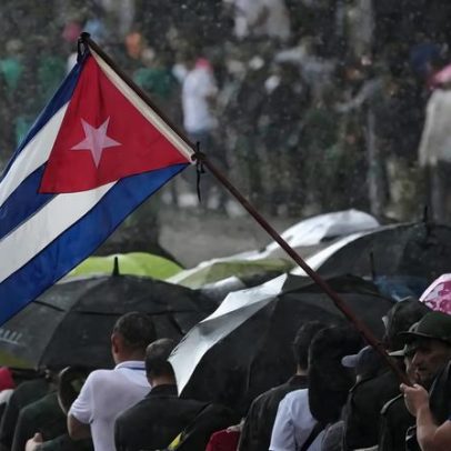 Rússia oferece ajuda a Cuba e acusa EUA de pressionar o regime