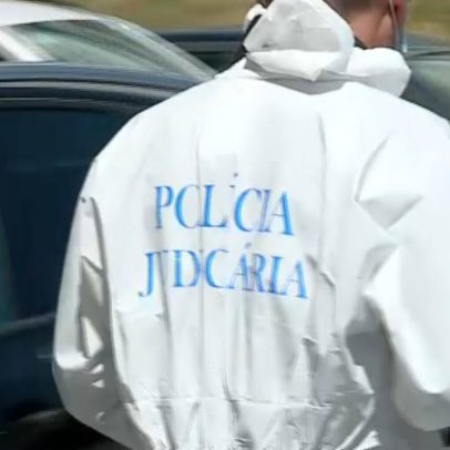 Homem rega mulher com gasolina para a matar à porta de fábrica em Felgueiras