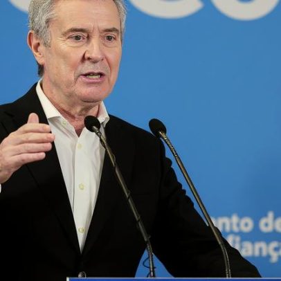 Líder do PS diz que vitória de Seguro representa triunfo de campo democrático amplo
