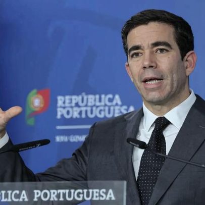 Leitão Amaro elogia Luís Neves pela sintonia com a visão do governo