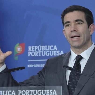 Governo reduz prazos e aumenta penalizações para acelerar pagamentos no Estado