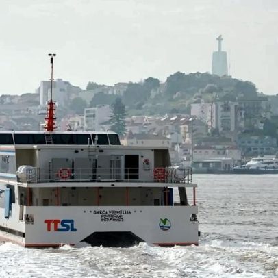 Atrasos e supressões nas ligações fluviais Cacilhas-Lisboa por mau tempo