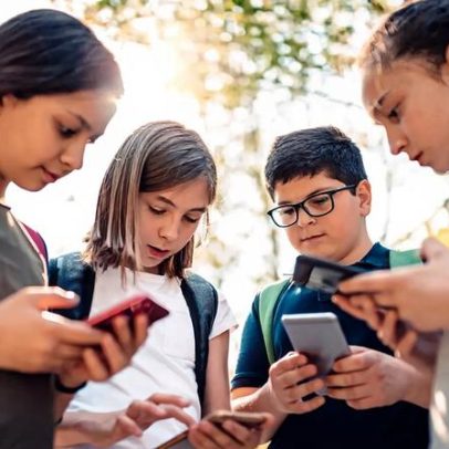 Partidos reconhecem riscos de redes sociais para crianças e divergem em soluções