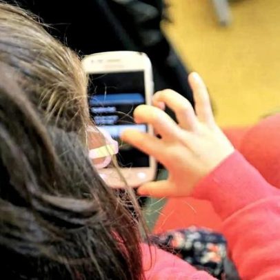 Parlamento aprova limitação de acesso de menores de 16 anos a redes sociais