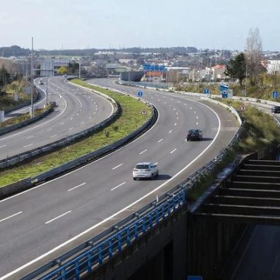 A14 entre Montemor-o-Velho e Figueira da Foz cortada por alagamento