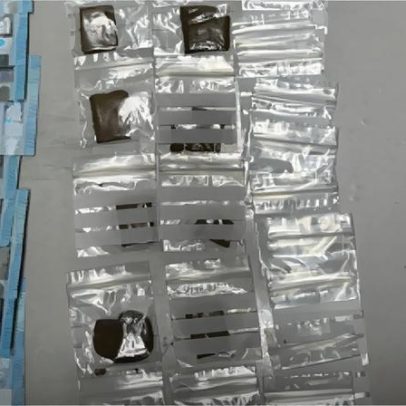 Libertado após cinco detenções por tráfico de droga