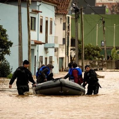 Marinha resgata 83 pessoas entre 215 retiradas por cheias