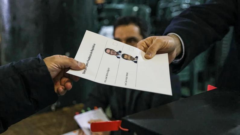 Eleições para a Presidência da República: eleitores votam
