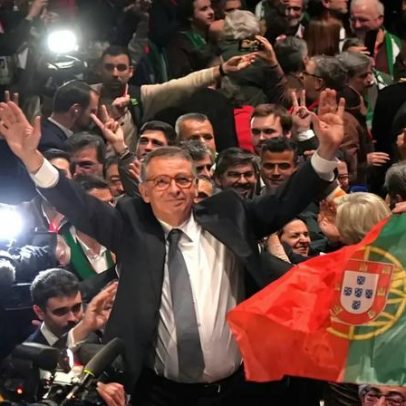 Seguro eleito Presidente com maioria esmagadora