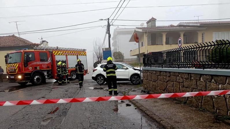 Uma pessoa ferida em colisão automóvel em Ovar
