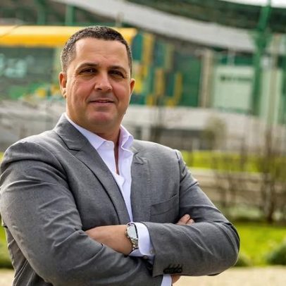 Bruno Sá oficializa candidatura e defende Sporting de sócios