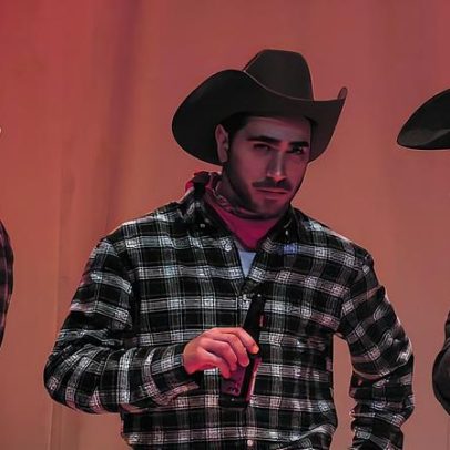 Teatro apresenta o amor dos cowboys no palco