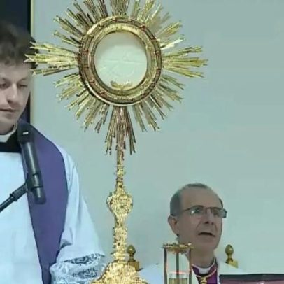 Missas em casa e retiros em Fátima desafiam Igreja e padre Francisco Marques