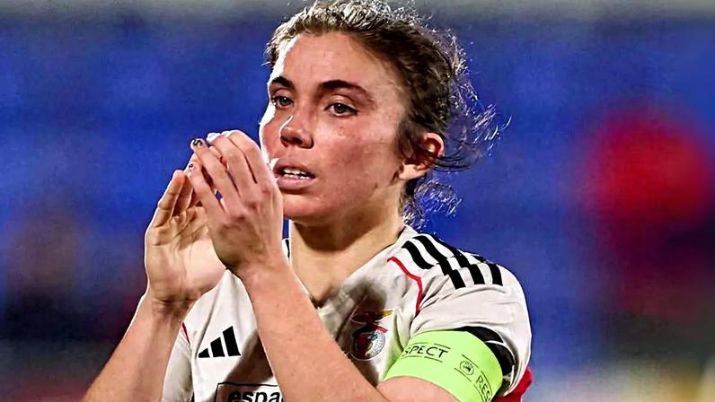 Recém-naturalizada Pauleta foi convocada esta quinta-feira pela primeira vez para a seleção portuguesa feminina de futebol