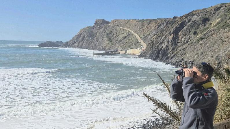 Buscas por banhista desaparecido em Aljezur