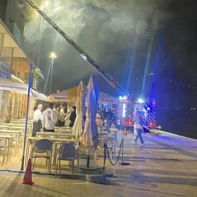 Incêndio deflagra no Clube Naval de Lisboa, em Belém