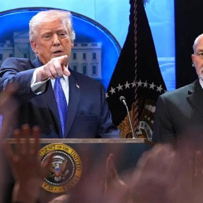 Trump anuncia tarifa global de 10% em provocação ao Supremo dos EUA