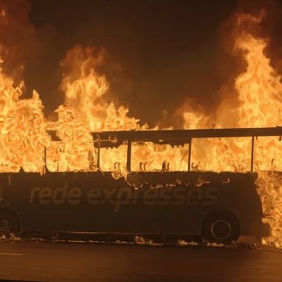 Autocarro com passageiros incendeia-se na A2 entre Almodôvar e Messines