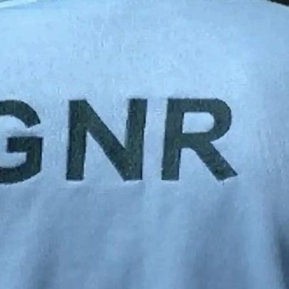 Mulher detida por violência doméstica contra ex-companheiro