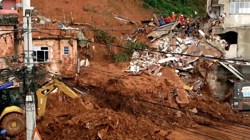 Sobe para 46 número de mortos devido a chuvas torrenciais no Brasil