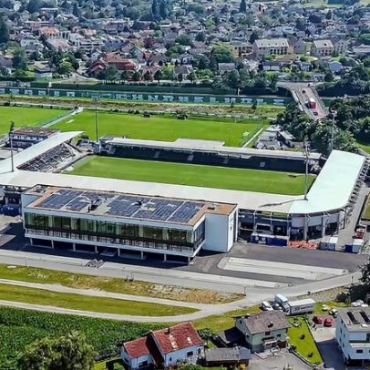 Ex-dirigente condenado a pagar 625 euros por gravar jogadoras no balneário