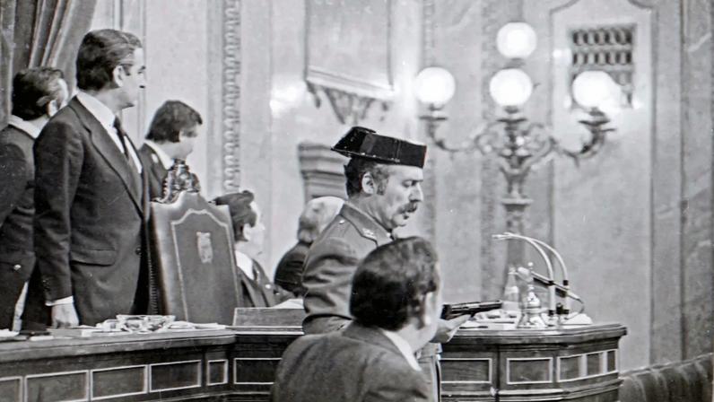 Antonio Tejero liderou tentativa de golpe de Estado falhada no parlamento espanhol em 1981