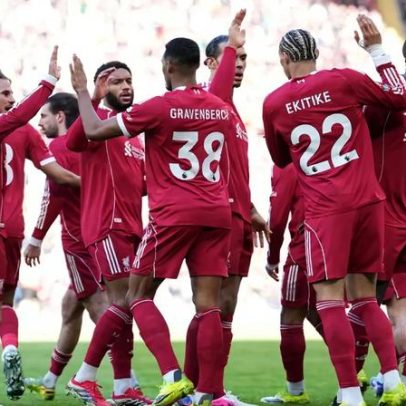 Liverpool vence West Ham, treinado por Nuno Espírito Santo, e derrota o Manchester United