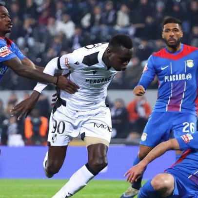 Alverca empata em Guimarães e fica mais tranquilo na classificação