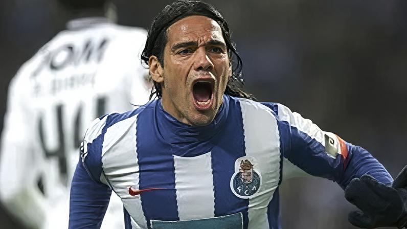 Confidencial Record: Falcão esteve com um pé na... Reboleira