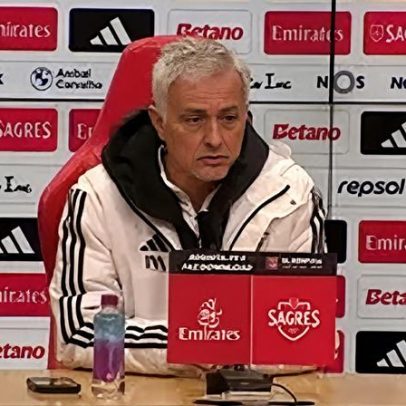 Mourinho diz que seria melhor o líder perder no clássico
