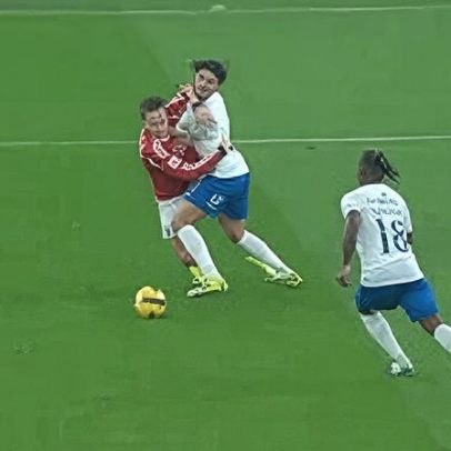 Benfica aponta três lances penáltis não marcados frente ao Alverca
