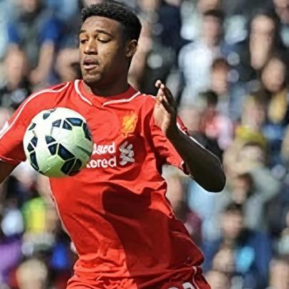 Ex-jogador do Liverpool que saiu há 10 anos por 18 milhões é preso por agressão