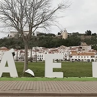 Alcácer do Sal volta a ficar inundado, com vidas a flutuar