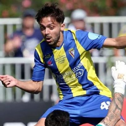 Sacavenense anuncia contratação de médio experiente