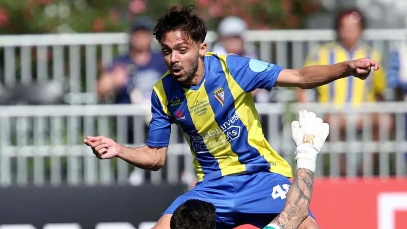 Pipas soma passagens por vários clubes do distrito de Lisboa, como o Atlético CP ou o Sintrense