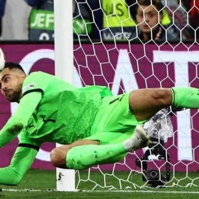 Diogo Costa afirma que há exigência de vencer o Mundial