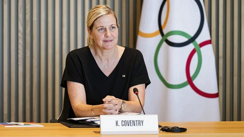 Kirsty Coventry fala em "mudanças desconfortáveis" no programa dos Jogos Olímpicos