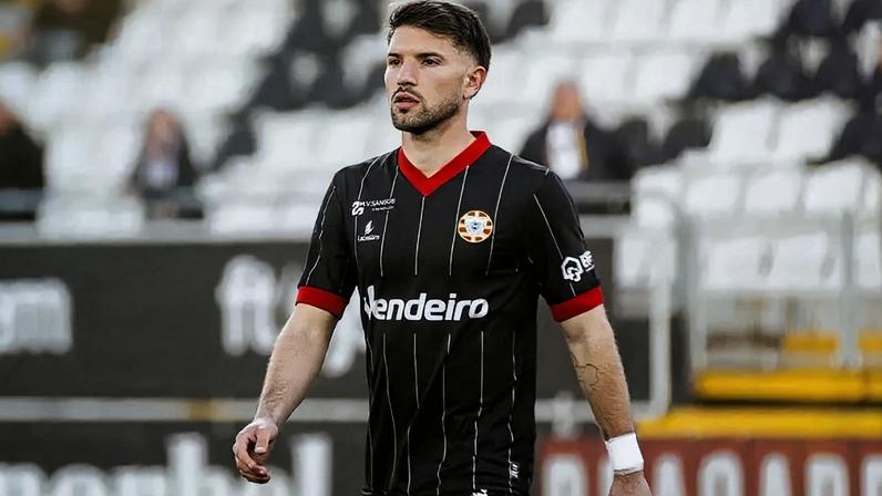 Angel Gomes jogou no Varzim em 2024/25