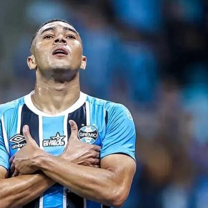 Melhor marcador da Liga Portuguesa renova com o Grémio se jogar Mundial