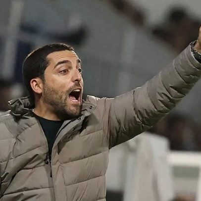 Vasco Botelho da Costa com o Gil Vicente: obriga-nos a estar no nosso melhor