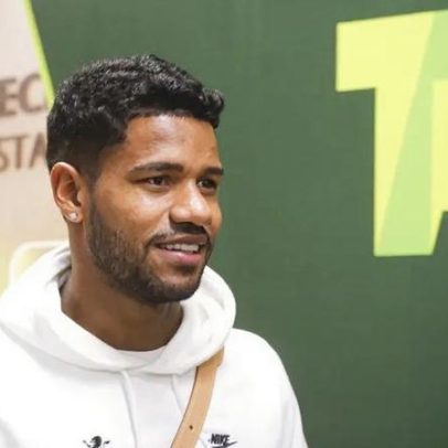 Matheus Reis dispensado pelo Sporting segue para Moscovo para exames