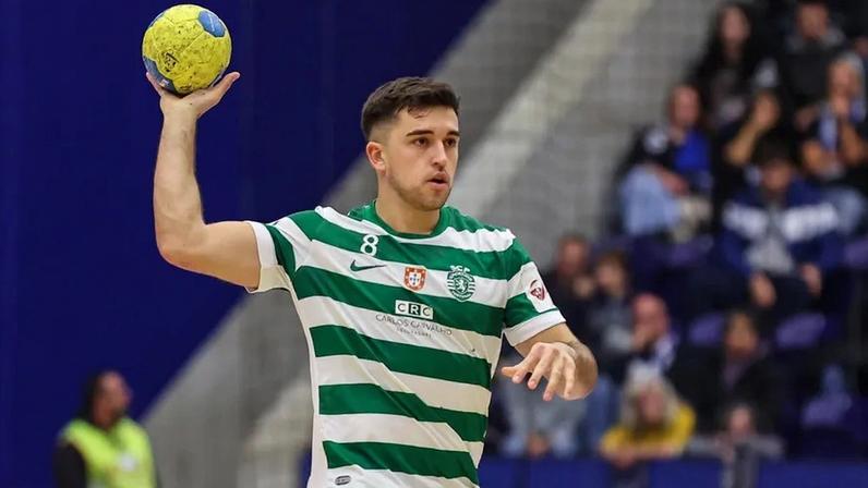FC Gaia-Sporting adiado