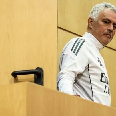 José Mourinho volta a falar aos jornalistas