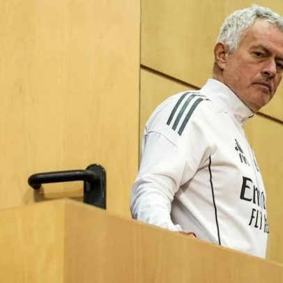 José Mourinho volta a falhar conferência de imprensa